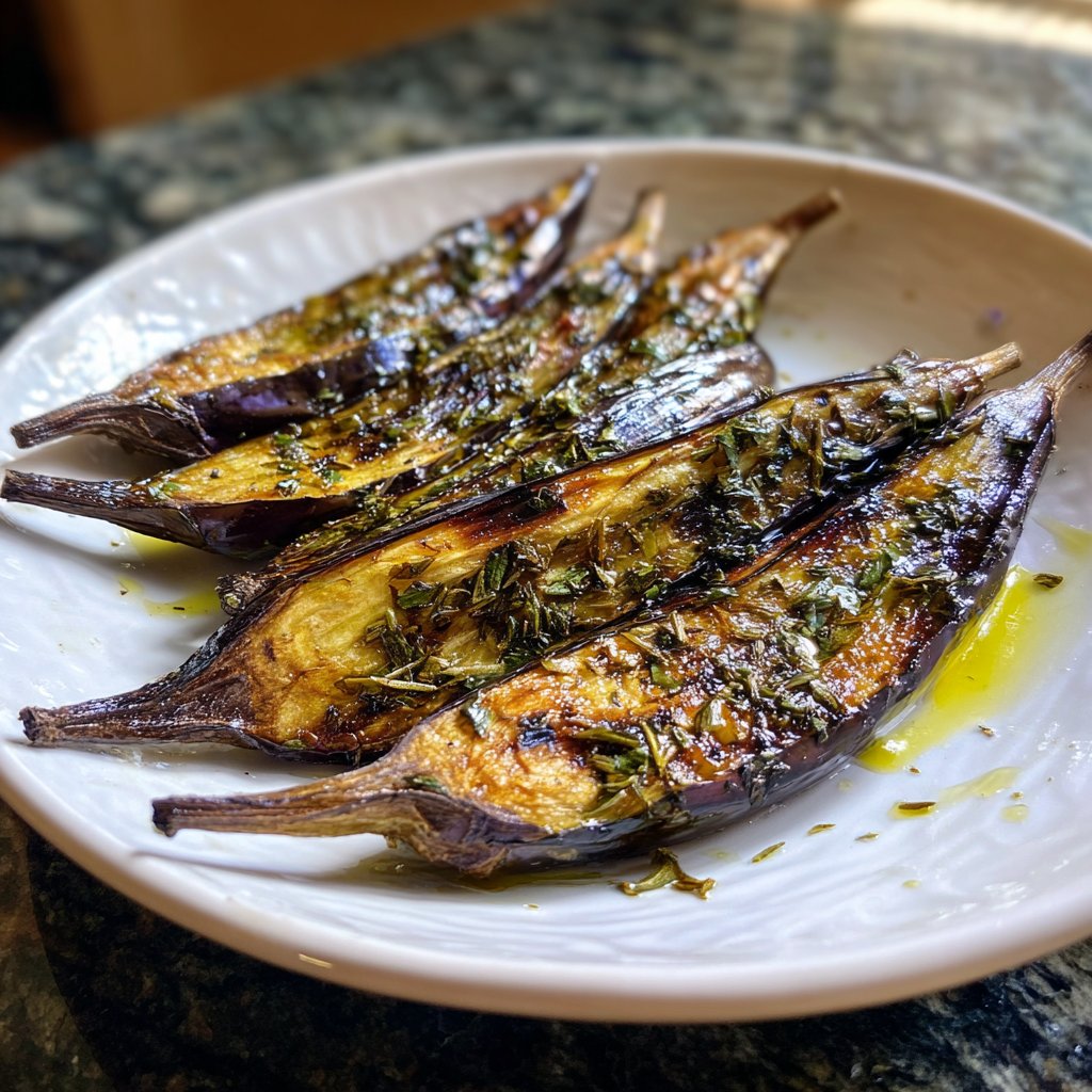 Ofengeröstete Auberginen mit mediterranen Kräutern